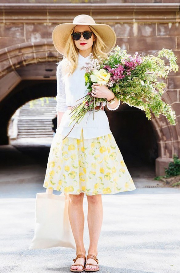 Diện chân váy midi đẹp như tín đồ thời trang thế giới ảnh 3