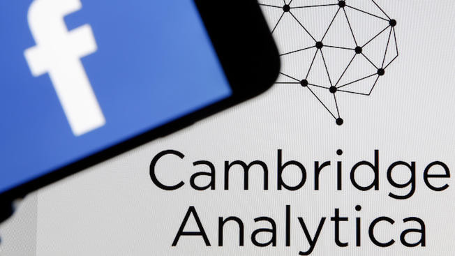 Facebook đồng ý trả tiền phạt cho Anh về vụ bê bối Cambridge Analytica ảnh 1