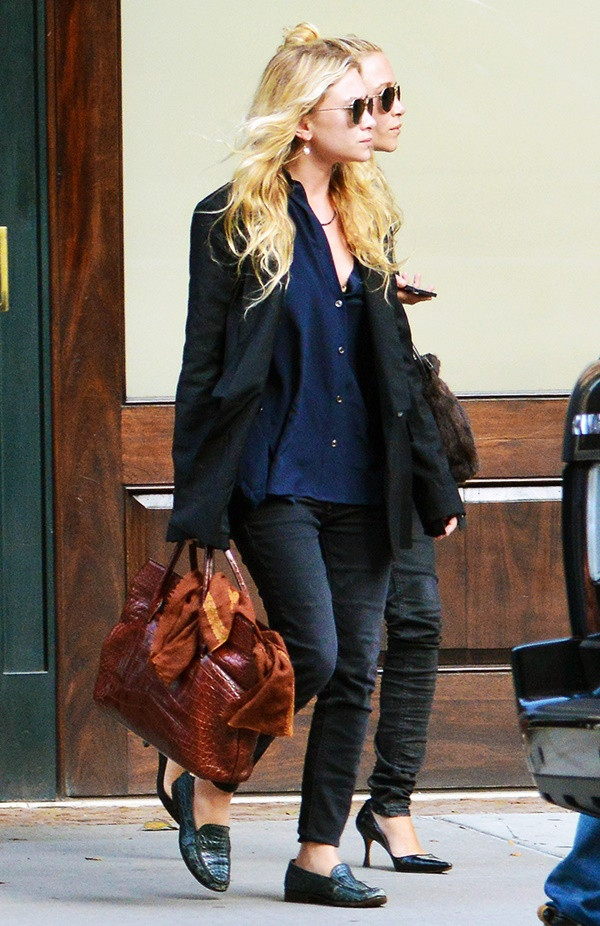 7 xu hướng thời trang "để đời" của Mary-Kate và Ashley Olsen ảnh 10