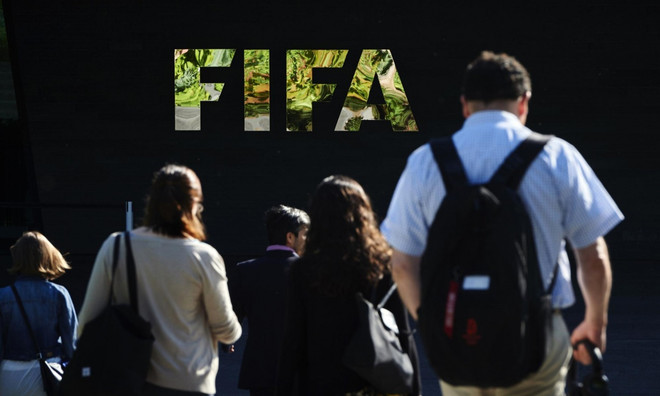 Interpol ngưng hợp tác với FIFA vì vụ bê bối tham nhũng ảnh 1