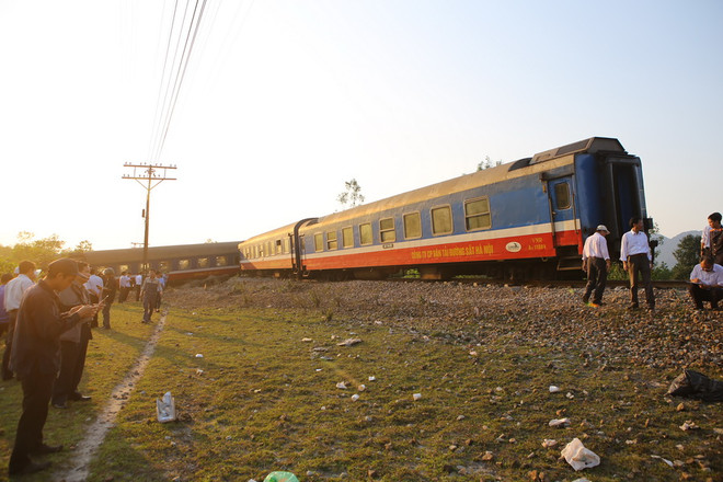 Công điện về khắc phục hậu quả tai nạn đường sắt ở Thừa Thiên-Huế ảnh 1