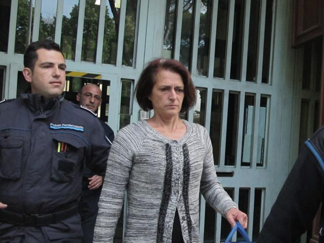 Tòa án Italy tuyên phạt tù chung thân nữ y tá "tử thần" Bonino ảnh 1