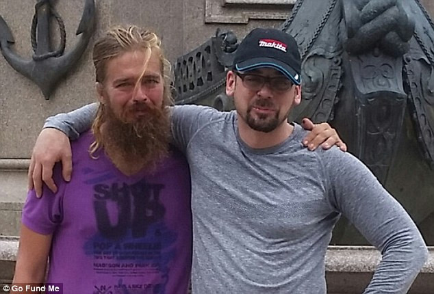 Mất tích 5 năm, chàng trai đi qua hơn 10 quốc gia không cần hộ chiếu ảnh 1