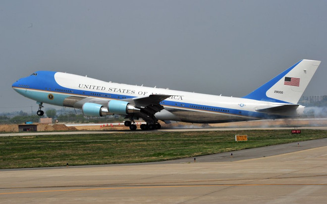 Ông Trump đề nghị hủy hợp đồng mua chuyên cơ Air Force One ảnh 1
