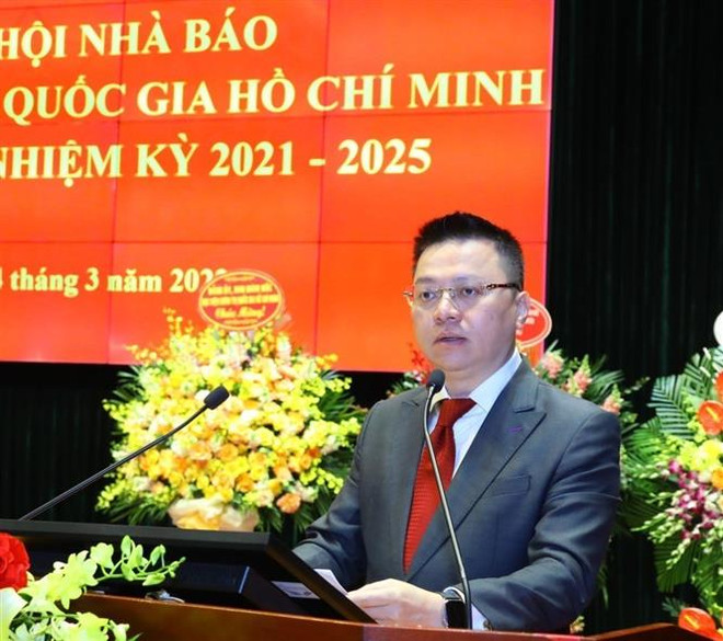 "Thiên kiến tiêu cực" - không phải sự biện minh cho báo chí ảnh 1