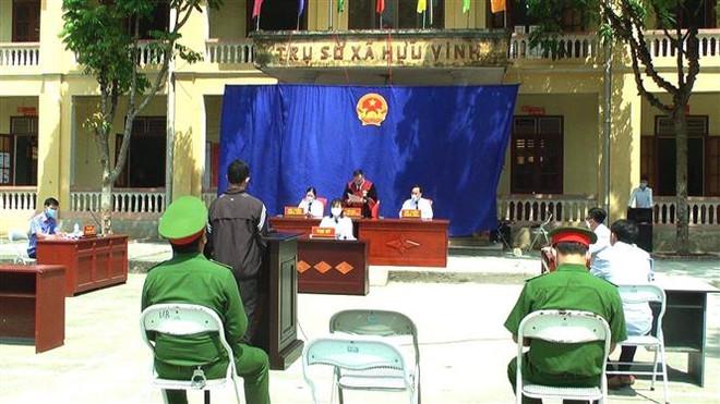 Hà Giang: 13 tháng tù cho đối tượng chống người thi hành công vụ ảnh 2