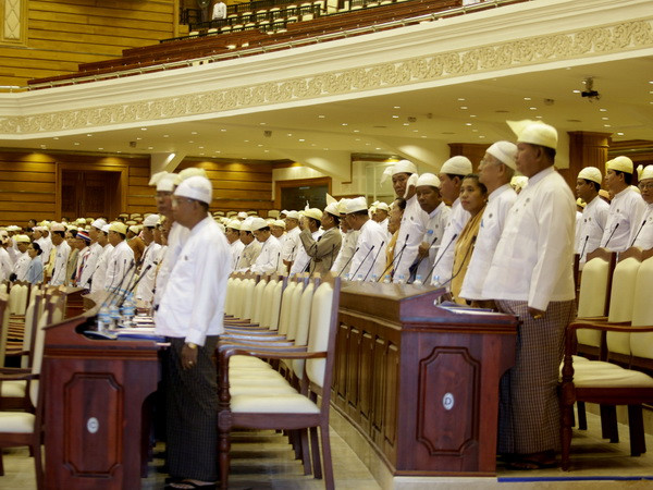 Các thành viên NLD của Myanmar bắt đầu tham gia quốc hội từ tháng 2 ảnh 1