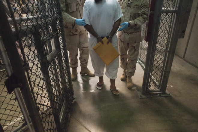 Mỹ chuyển năm tù nhân ở Guantanamo đến Kazakhstan ảnh 1