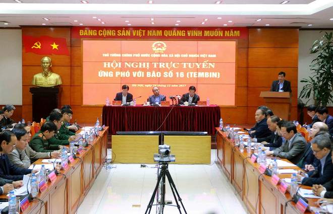 Thủ tướng chủ trì họp trực tuyến, chỉ đạo ứng phó với bão số 16 ảnh 1