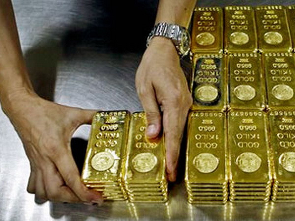 Cuộc đàm phán nợ của Hy Lạp xấu đi giúp giá vàng châu Á tăng lên ảnh 1