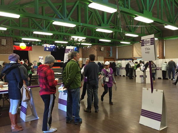 Cử tri Australia bắt đầu đi bầu cử Hạ viện và Thượng viện ảnh 1