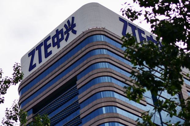 Giới lập pháp Mỹ từ bỏ nỗ lực áp đặt lệnh cấm vận đối với ZTE ảnh 1