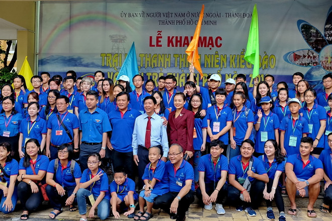 Ngày càng nhiều kiều bào xin xác nhận có quốc tịch Việt Nam ảnh 1