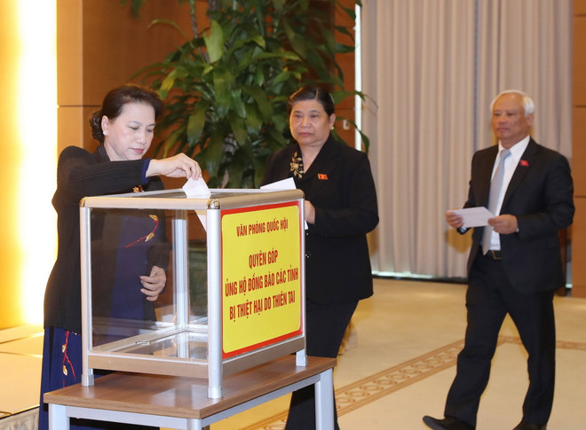 Thủ tướng, Chủ tịch Quốc hội quyên góp hỗ trợ đồng bào vùng mưa bão ảnh 2