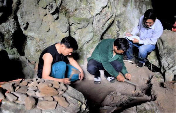 Phát hiện gần 200 di vật có niên đại đến 10.000 năm ở Bắc Kạn ảnh 1