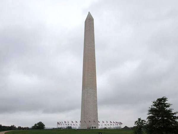 Đài tưởng niệm Washington mở cửa trở lại sau ba năm. (Nguồn: AP) Đài tưởng niệm Washington mở cửa trở lại đón du khách ảnh 1