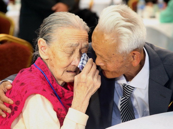 Hàn Quốc sẽ hội đàm với Triều Tiên sau đợt đoàn tụ gia đình ly tán ảnh 1