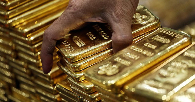 Giá vàng giảm xuống mức thấp nhất trong bốn tháng qua ảnh 1