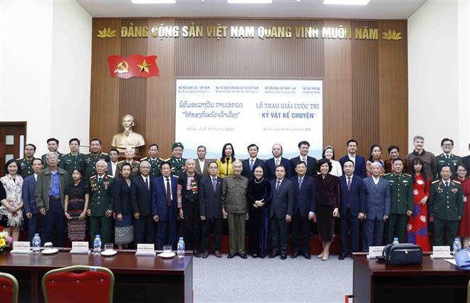 60 năm quan hệ Việt Nam-Lào: Trao giải cuộc thi "Kỷ vật kể chuyện" ảnh 4