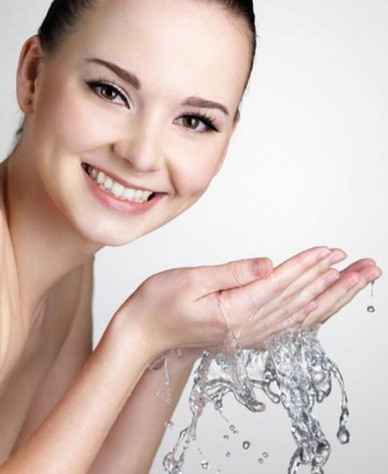 Bảy bí quyết chăm sóc da cho quý cô hay trang điểm ảnh 2