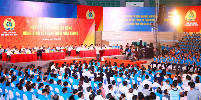 Thủ tướng đối thoại với công nhân vùng kinh tế trọng điểm miền Trung ảnh 3