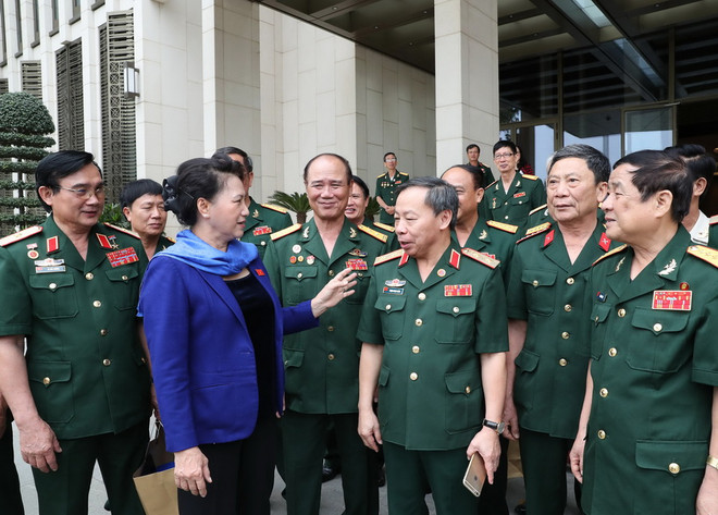 Chủ tịch Quốc hội gặp mặt cựu chiến binh giữ thành cổ Quảng Trị ảnh 1