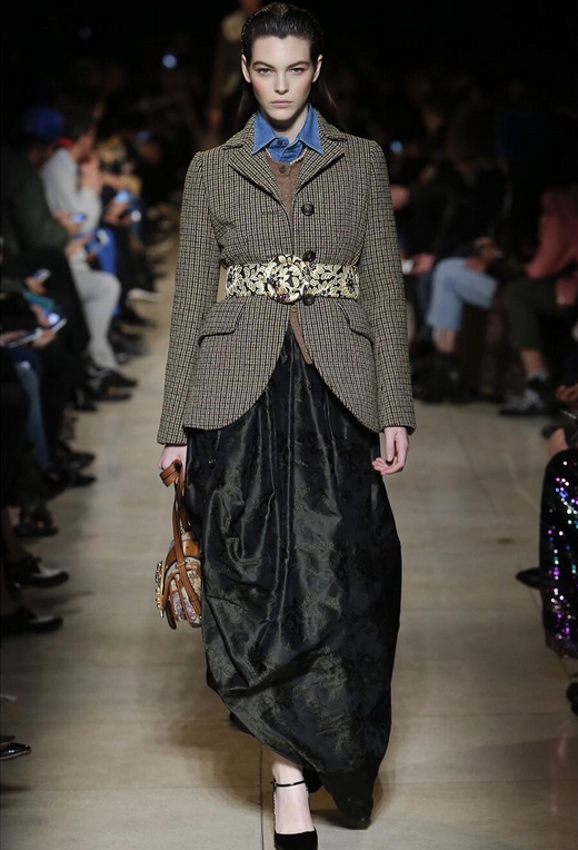 10 gương mặt trẻ đắt giá của làng người mẫu thế giới ảnh 2