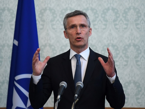 NATO đáp trả chỉ trích của ứng cử viên tổng thống Mỹ D. Trump ảnh 1