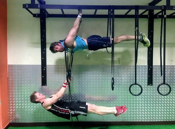  Phong cách phô diễn sức mạnh đang gây "sốt" cộng đồng mạng ảnh 2