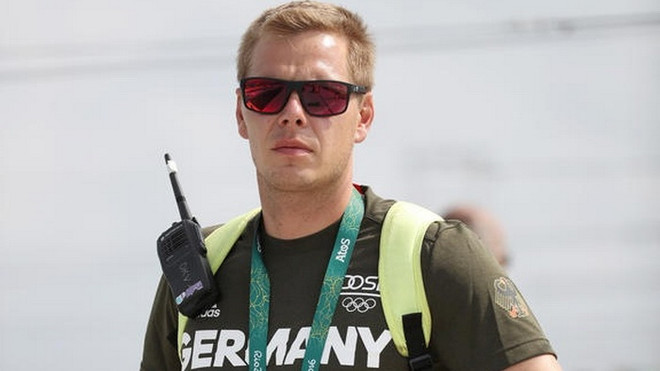 Olympic 2016: HLV đội đua thuyền của Đức bị tai nạn nghiêm trọng ảnh 1