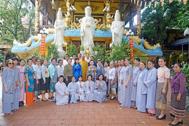 Cộng đồng người Việt tích cực hưởng ứng phong trào do Lào phát động ảnh 2