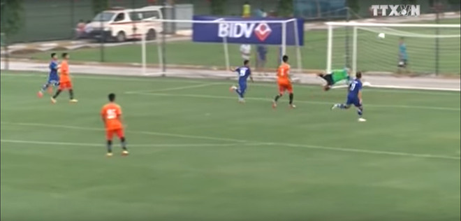 Tuyển quốc gia Việt Nam “bó tay” trước lối chơi kỷ luật của đàn em U19 ảnh 1