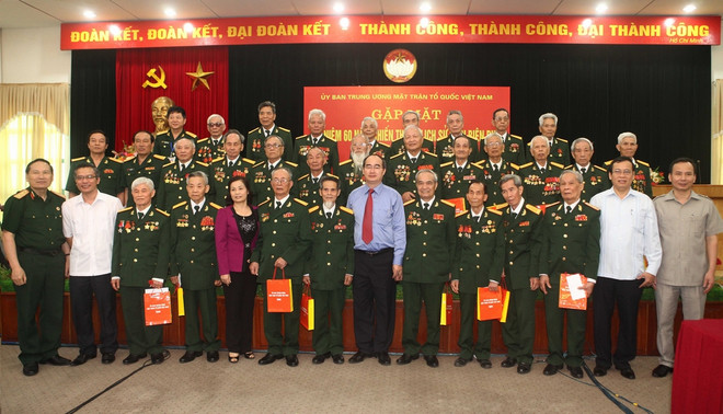 [Photo] Gặp mặt kỷ niệm 60 năm chiến thắng Điện Biên Phủ ảnh 1