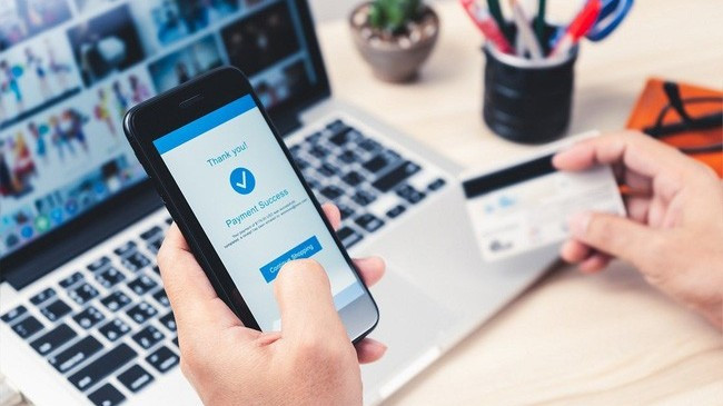 Người dân lo ngại dịch COVID-19: Thương mại trực tuyến "lên ngôi" ảnh 1