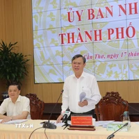 Ông Trương Cảnh Tuyên, Chủ tịch UBND thành phố Cần Thơ phát biểu. (Ảnh: Ngọc Thiện/TTXVN)