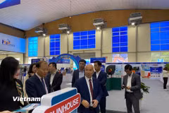 Sản phẩm công nghiệp chủ lực của các doanh nghiệp tham gia hội chợ. (Nguồn: Vietnam+)