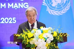 Tổng Thư ký Liên hợp quốc António Guterres gặp gỡ báo chí tại Lễ mở ký và Hội nghị cấp cao Công ước của Liên hợp quốc về Chống tội phạm mạng. (Ảnh: Dương Giang/TTXVN) 
