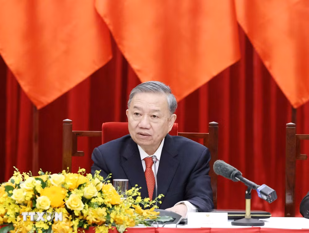 ttxvn-tong-bi-thu-tiep-cac-truong-doan-chinh-dang-cac-nuoc-du-le-ky-niem-50-nam-thong-nhat-dat-nuoc-2904-2.jpg