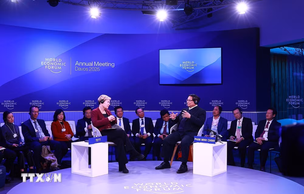 ttxvn-thu-tuong-chinh-phu-pham-minh-chinh-doi-thoai-voi-wef-ve-doi-moi-sang-tao-2201-6.jpg