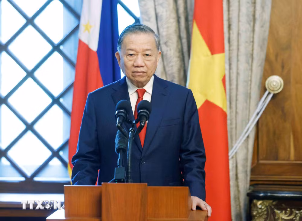 ttxvn-tong-bi-thu-chu-tich-nuoc-to-lam-va-tong-thong-philippines-gap-go-bao-chi-0106-3.jpg