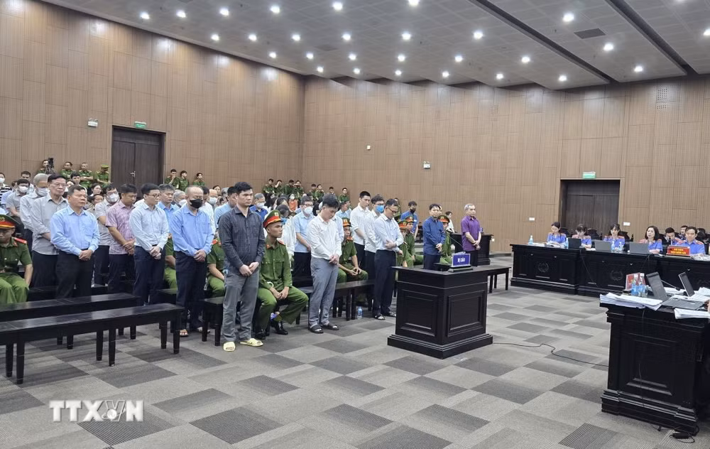 ttxvn-toa-an-nhan-dan-tp-ha-noi-xet-xu-so-tham-vu-an-tap-doan-phuc-son-2506-1.jpg