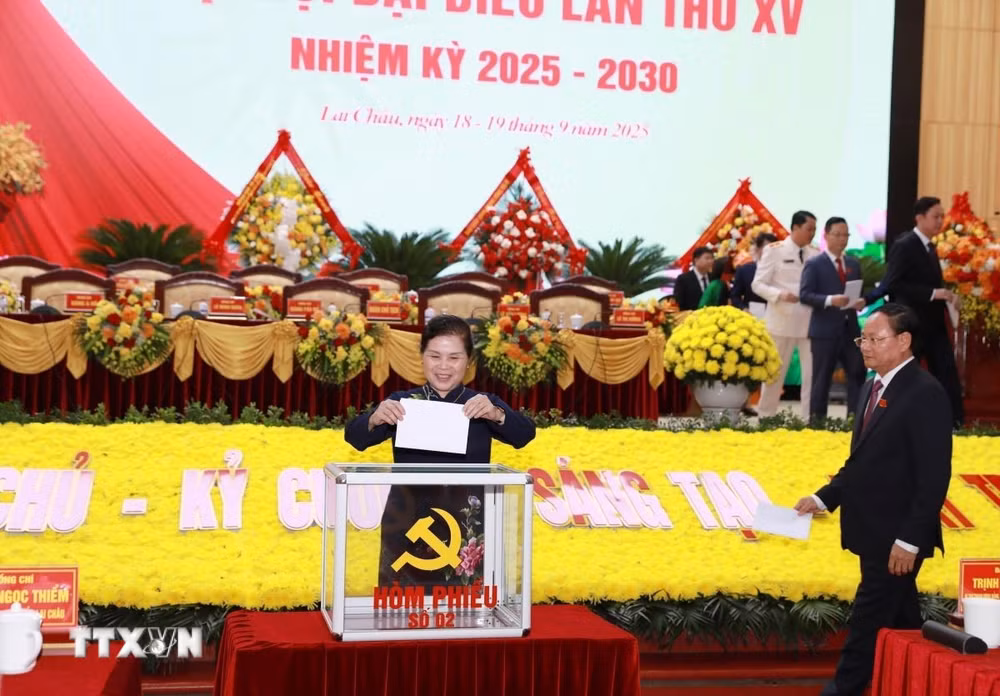 ttxvn-dai-hoi-dai-bieu-dang-bo-tinh-lai-chau-nhiem-ky-2025-2030-1809-3.jpg