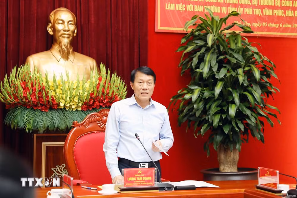 ttxvn-dai-tuong-luong-tam-quang-lam-viec-voi-ban-thuong-vu-tinh-uy-phu-tho-vinh-phuc-hoa-binh-0506-2.jpg