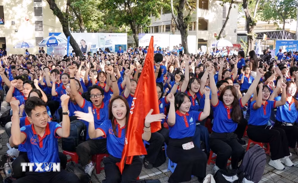 ttxvn-tp-ho-chi-minh-ra-quan-chuong-trinh-tiep-suc-mua-thi-nam-2026-0706.jpg