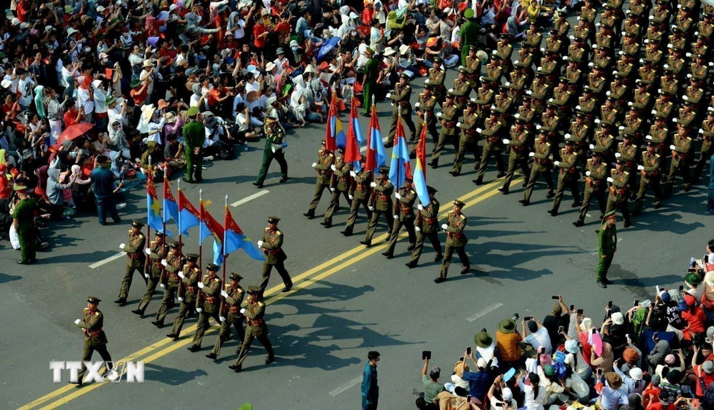 Image hình ảnh hình ảnh hình ảnh hình ảnh hình ảnh hình ảnh hình ảnh hình ảnh Hồ Chí Minh - Hình ảnh ấn tượng tại Lễ diễu binh, diễu hành kỷ niệm 50 năm thống ...