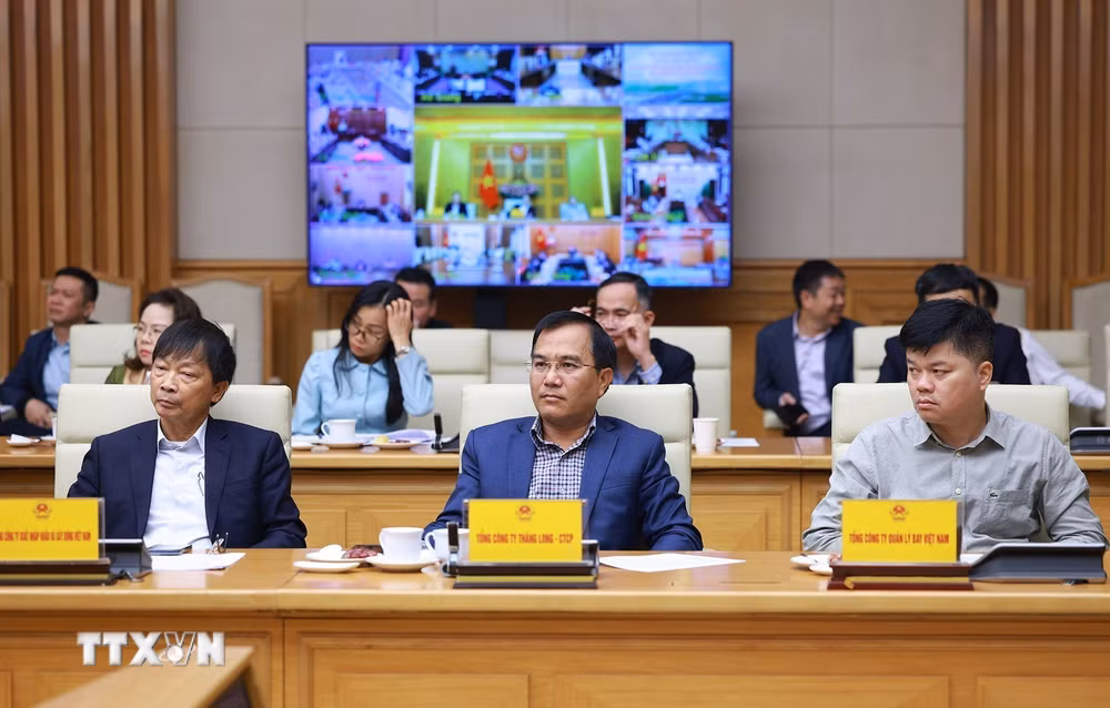 ttxvn-thu-tuong-chu-tri-phien-hop-thu-22-cua-bcd-cac-du-an-trong-diem-nganh-giao-thong-van-tai-0912-5.jpg