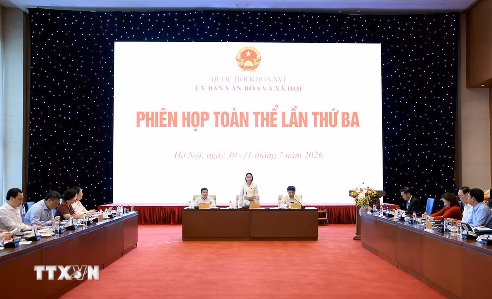 ttxvn-phien-hop-toan-the-lan-thu-ba-uy-ban-van-hoa-va-xa-hoi-cua-quoc-hoi-3007-2.jpg