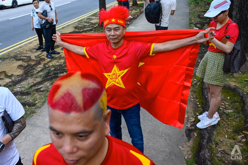 viet-nam-vs-singpore-7.jpg