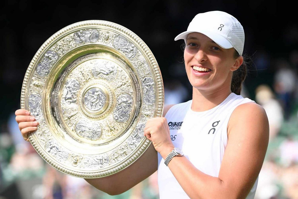 Iga Swiatek lần đầu vô địch Wimbledon, tái hiện kỳ tích cách ...