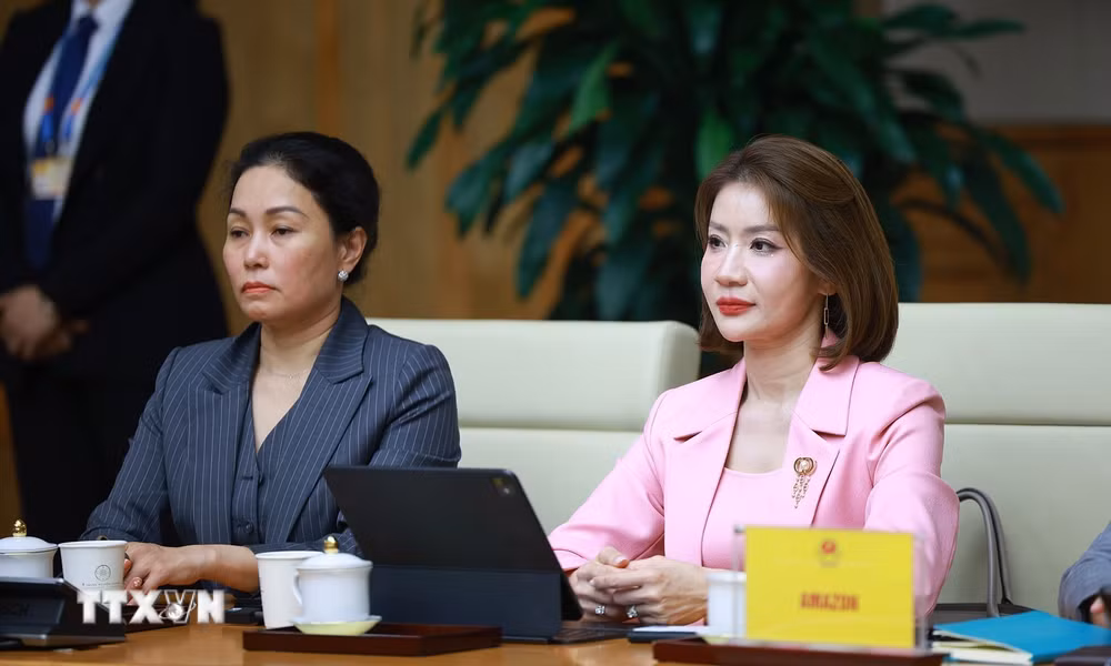 Thủ tướng làm việc với Đoàn doanh nghiệp cấp cao Hội đồng Kinh doanh Hoa Kỳ - ASEAN ttxvn-thu-tuong-le-minh-hung-lam-viec-voi-doan-doanh-nghiep-cap-cao-hoi-dong-kinh-doanh-hoa-ky-asean-1604-5.jpg